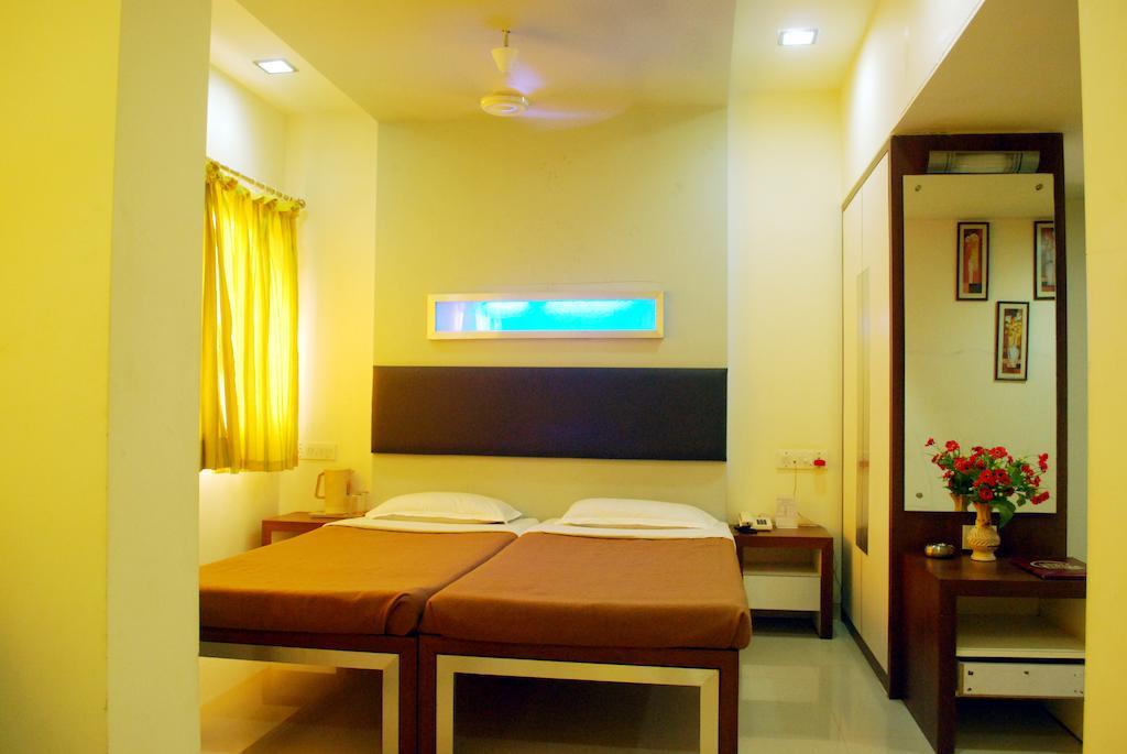 Hotel Sagar Kinara Mālvan Oda fotoğraf